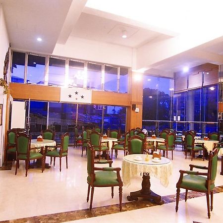 Jing Ai Hotel Luodong Buitenkant foto