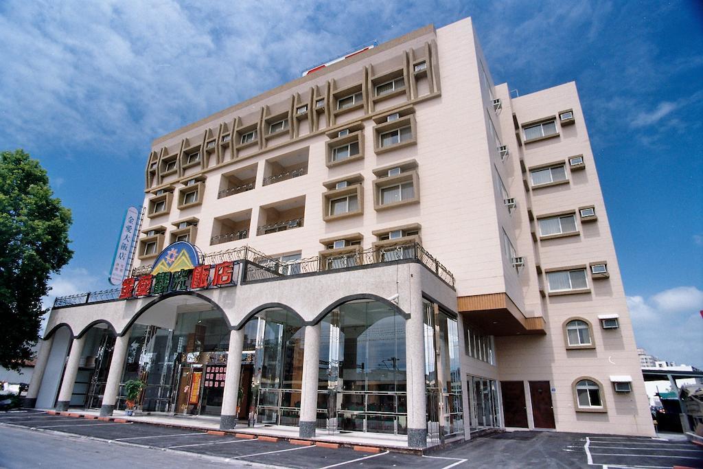 Jing Ai Hotel Luodong Buitenkant foto