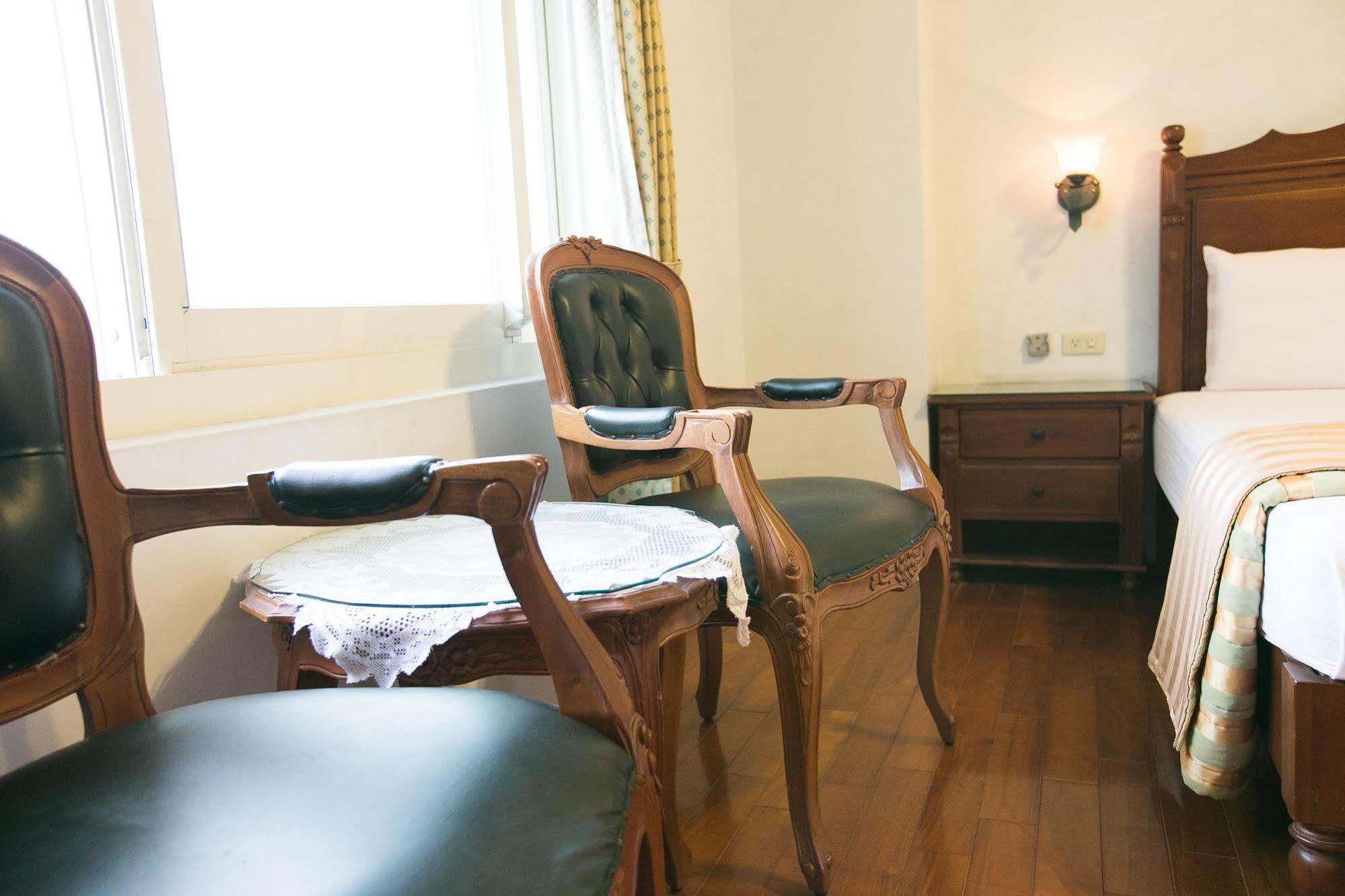 Jing Ai Hotel Luodong Buitenkant foto